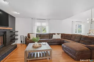 17 Melody Ln, East Hartford, CT 06118 - Photo 8