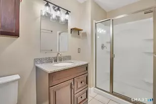 10 Colonial Ct, Cheshire, CT 06410 - Photo 16