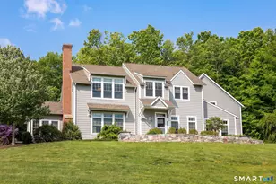 18 Ranney Hill Rd, Roxbury, CT 06783 - Photo 2
