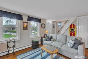 62 W Main St, Groton, CT 06355 - Photo 4
