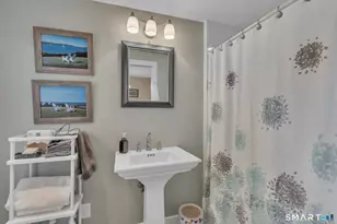 62 W Main St, Groton, CT 06355 - Photo 24