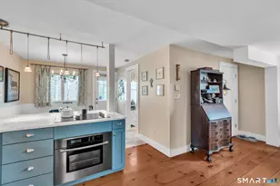 62 W Main St, Groton, CT 06355 - Photo 14