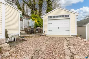 62 W Main St, Groton, CT 06355 - Photo 30