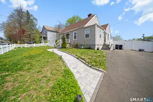 21 Highland Ave, East Haven, CT 06512 - Photo 4