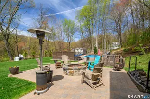 18 Fleetwood Dr, New Fairfield, CT 06812 - Photo 28