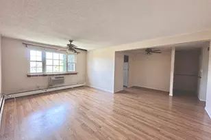 35 Sigwin Dr, Wallingford, CT 06492 - Photo 4
