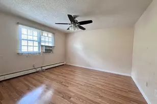 35 Sigwin Dr, Wallingford, CT 06492 - Photo 8