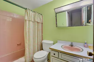 46 Horseshoe Dr, Waterbury, CT 06706 - Photo 10
