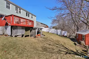 46 Horseshoe Dr, Waterbury, CT 06706 - Photo 30
