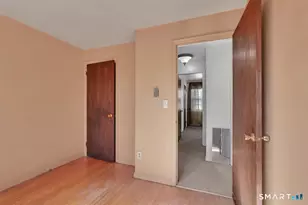 46 Horseshoe Dr, Waterbury, CT 06706 - Photo 24