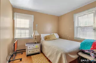 46 Horseshoe Dr, Waterbury, CT 06706 - Photo 8