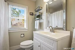 130 Toms Rd, Stamford, CT 06906 - Photo 26