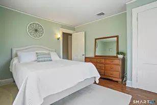 130 Toms Rd, Stamford, CT 06906 - Photo 20