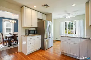 130 Toms Rd, Stamford, CT 06906 - Photo 12