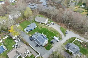 10 Pattagansett Ct, East Lyme, CT 06357 - Photo 36