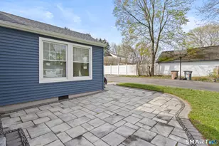10 Pattagansett Ct, East Lyme, CT 06357 - Photo 6