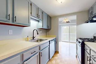 75 Brookwood Dr, Rocky Hill, CT 06067 - Photo 8