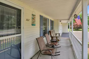 107 Trumbull Ln, South Windsor, CT 06074 - Photo 2
