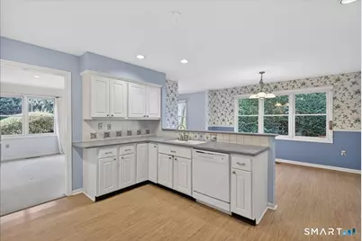 17 Canterbury Road #17, Hamden, CT 06514 - Photo 12