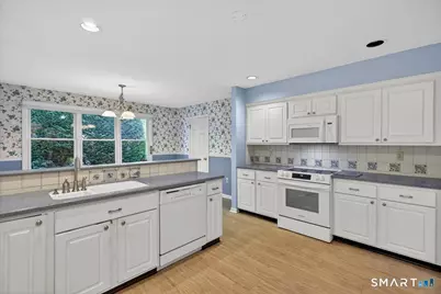 17 Canterbury Road #17, Hamden, CT 06514 - Photo 14