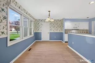 17 Canterbury Rd, Hamden, CT 06514 - Photo 16