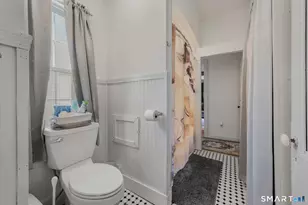 22 W High St, East Hampton, CT 06424 - Photo 12