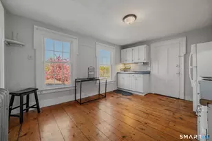 22 W High St, East Hampton, CT 06424 - Photo 22