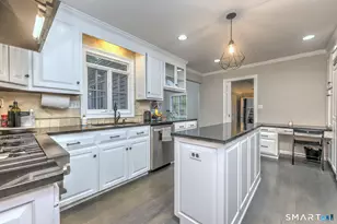 16 Wolf Tree Dr, Woodbridge, CT 06525 - Photo 10