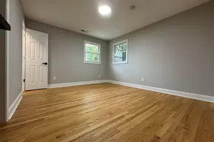 163 Lucille St, Waterbury, CT 06708 - Photo 12