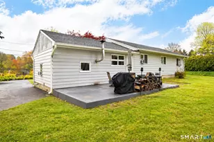 288 Woodstock Ave, Putnam, CT 06260 - Photo 2