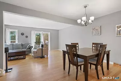 562 Oak Avenue #562, Cheshire, CT 06410 - Photo 6