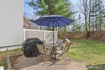562 Oak Avenue #562, Cheshire, CT 06410 - Photo 14