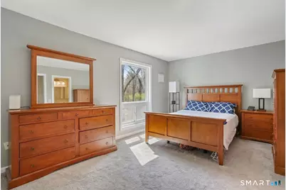 562 Oak Avenue #562, Cheshire, CT 06410 - Photo 8