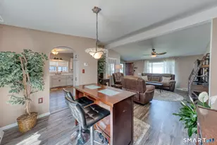 21 Laurel Cir, East Windsor, CT 06088 - Photo 10