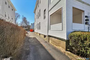 23 Day St, New Britain, CT 06051 - Photo 32