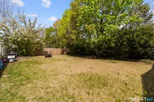 79 W Helen St, Hamden, CT 06514 - Photo 18