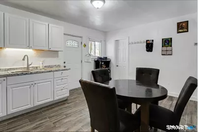 18 Grandview Avenue, Danbury, CT 06810 - Photo 2