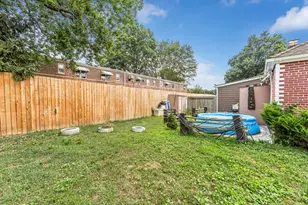 242 Pearl Harbor St, Bridgeport, CT 06610 - Photo 6
