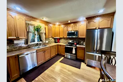 25 Greenfield Avenue, Waterbury, CT 06708 - Photo 10
