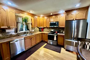 25 Greenfield Ave, Waterbury, CT 06708 - Photo 10