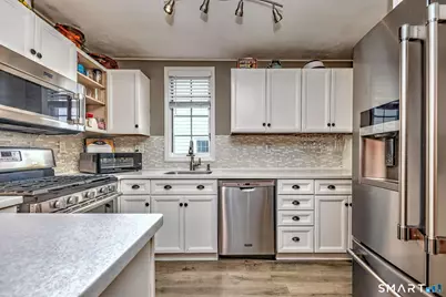 18 Grand Street, West Haven, CT 06516 - Photo 10
