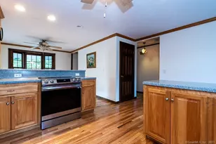131 Hemlock Dr, Deep River, CT 06417 - Photo 8