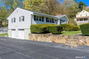 34 Bassick Rd, Trumbull, CT 06611 - Photo 24
