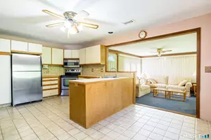 34 Bassick Rd, Trumbull, CT 06611 - Photo 8