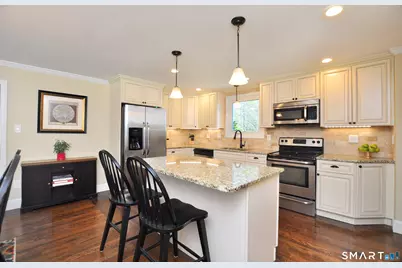 281 West Mountain Road, Simsbury, CT 06092 - Photo 2