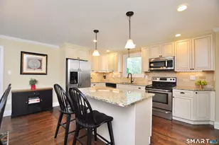 281 W Mountain Rd, Simsbury, CT 06092 - Photo 2