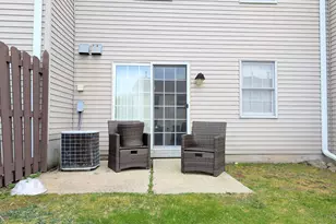 63 Summit Commons, Derby, CT 06418 - Photo 4