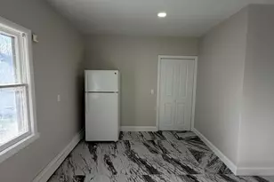 247 6th St, Bridgeport, CT 06607 - Photo 14