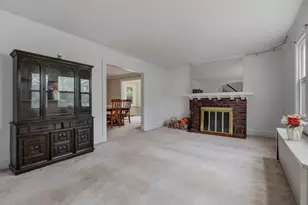 207 Branford St, Hartford, CT 06112 - Photo 6