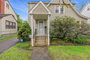 207 Branford St, Hartford, CT 06112 - Photo 2